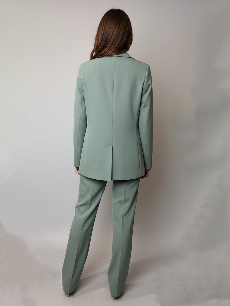 L24YBFBRUCESALVIA_1_P